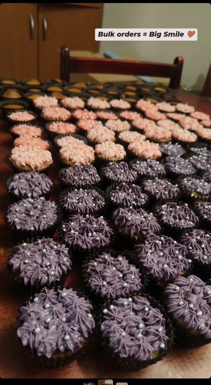 Large cupcake order