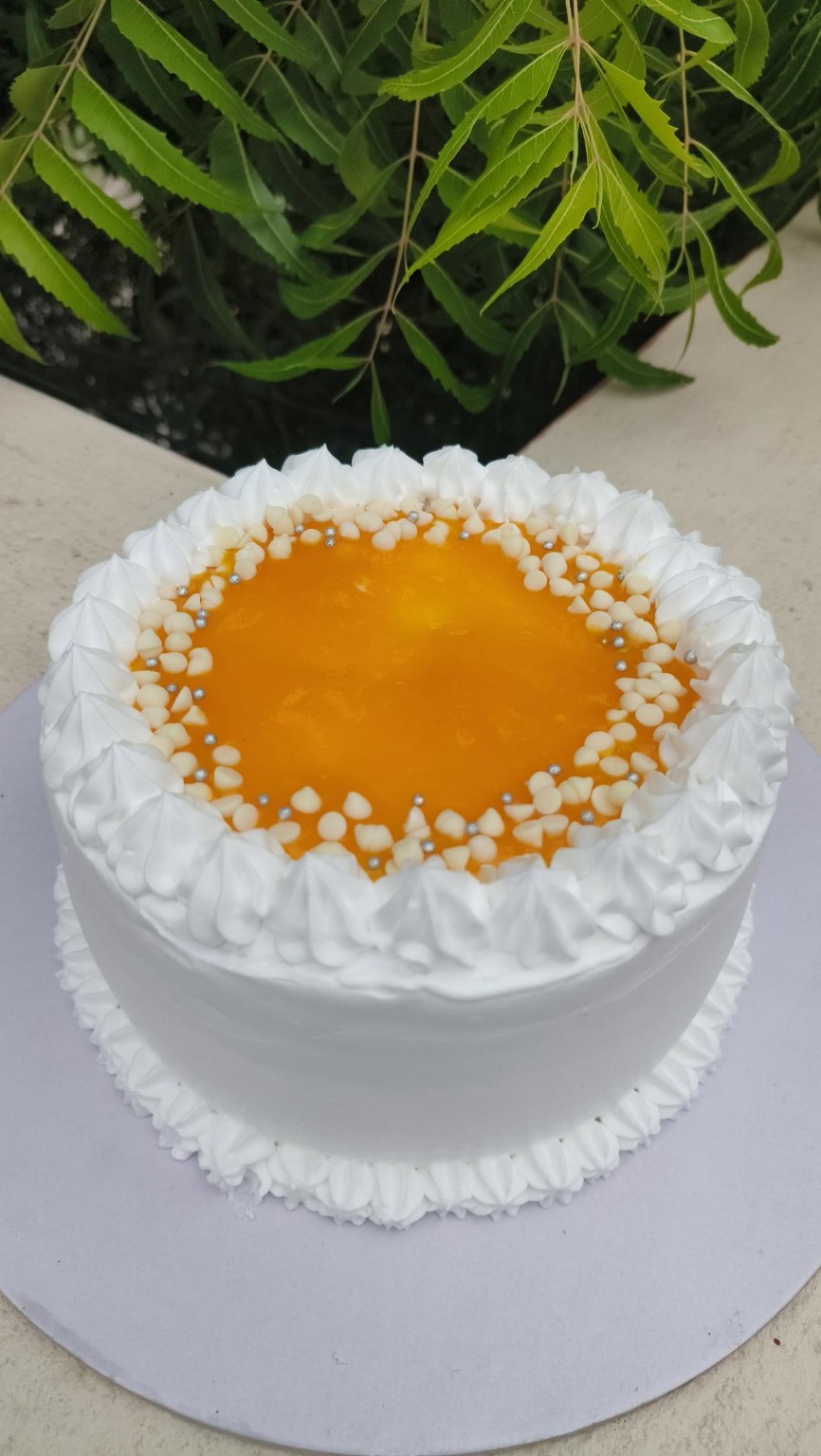 Mango cream cake