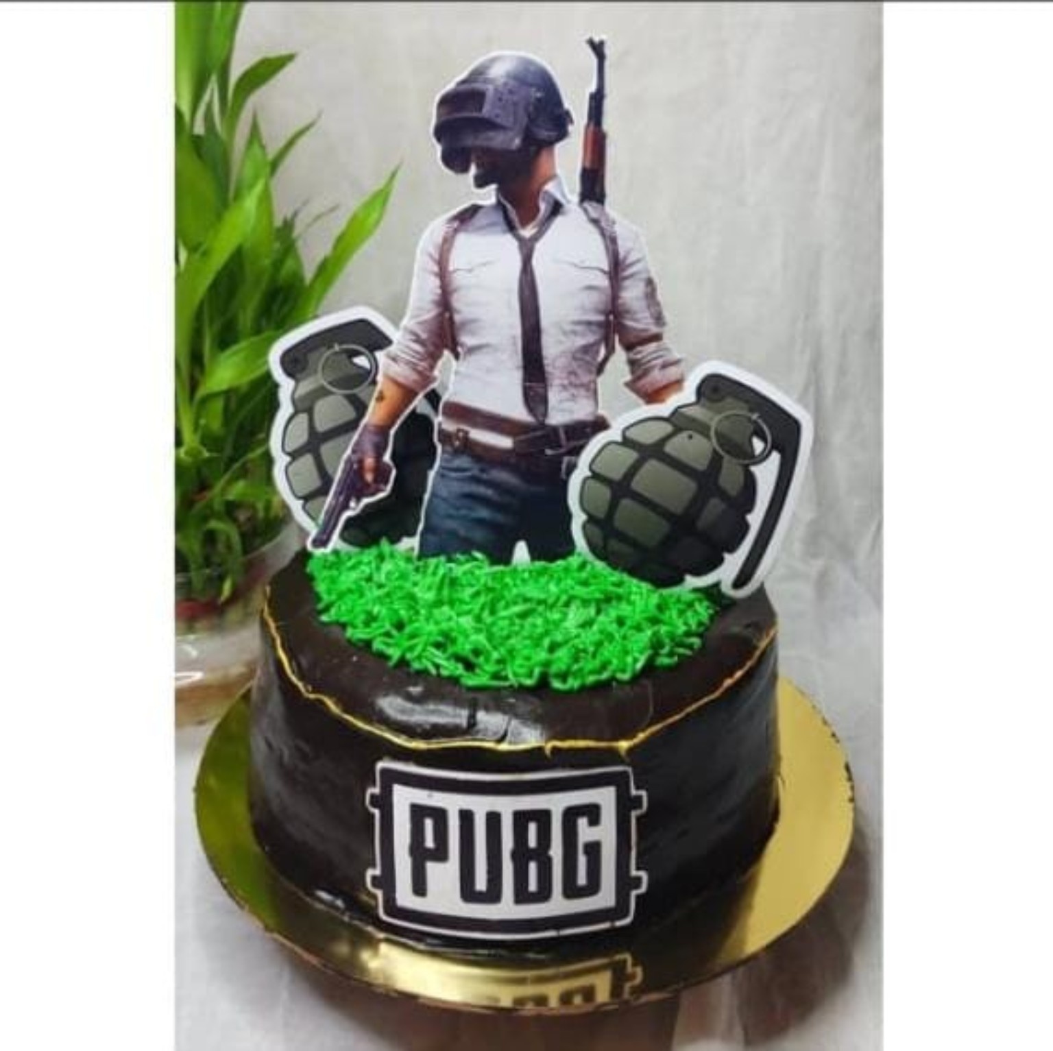 Game-themed celebration cake